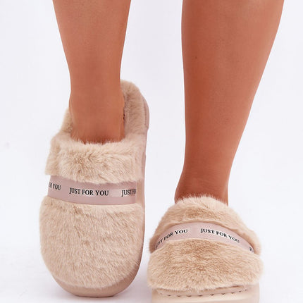  Pantoffeln model 204933 Step in style 